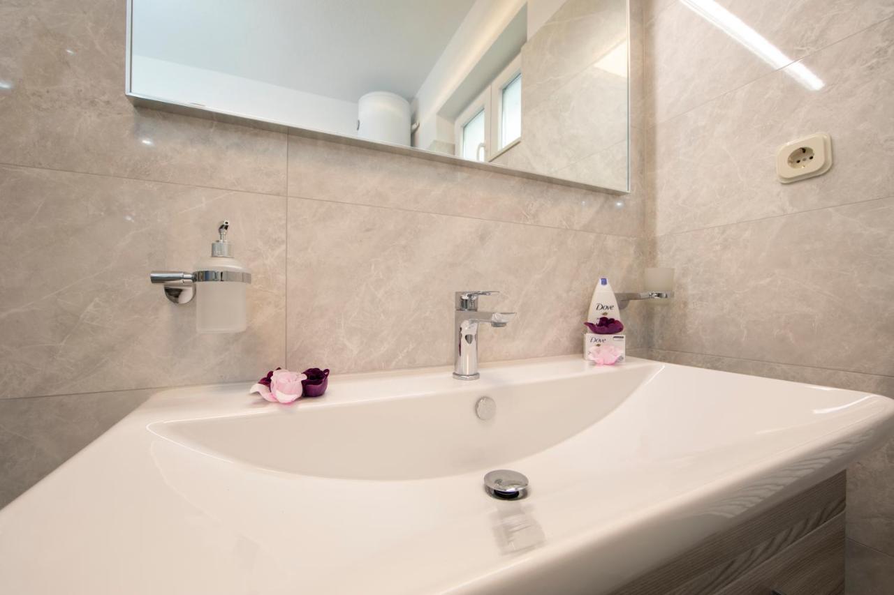 Apartmans Ozrenka Tučepi Extérieur photo