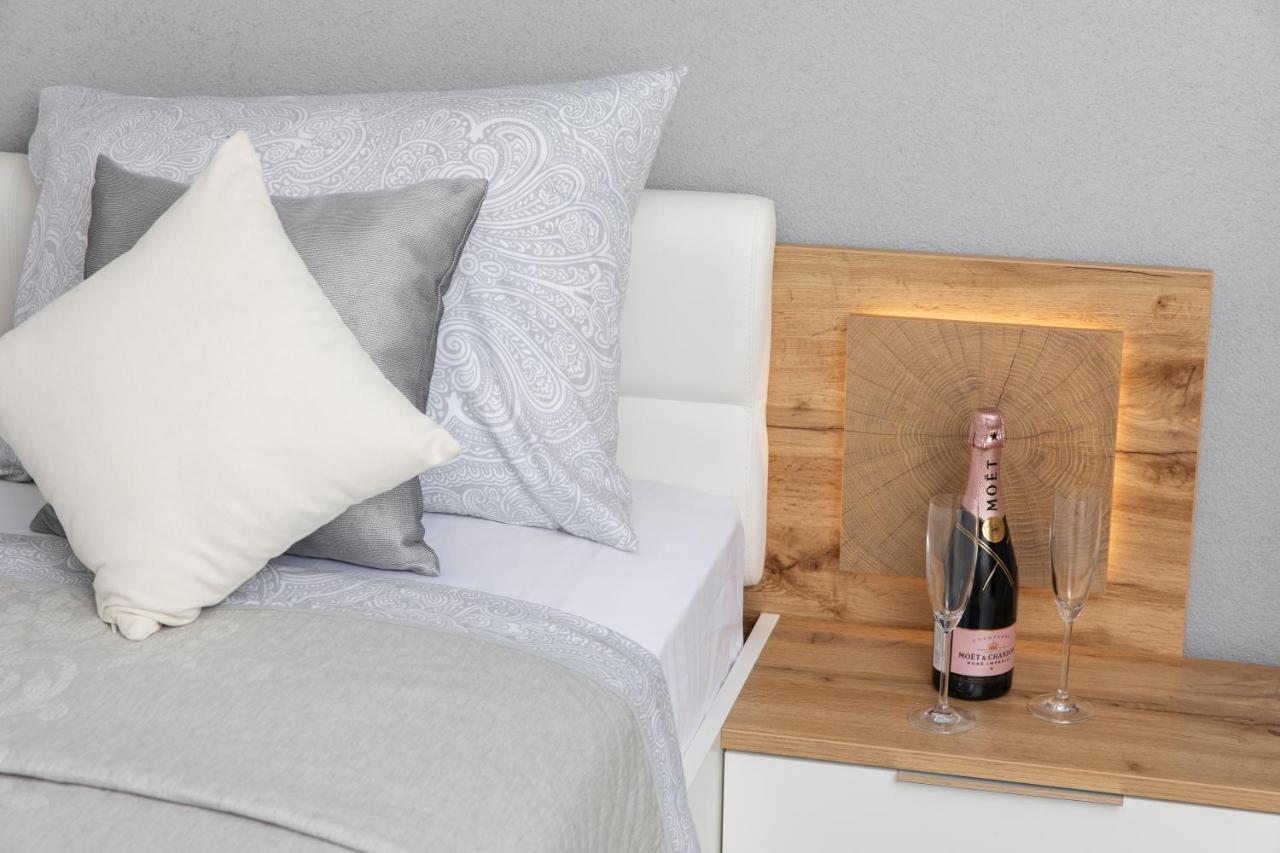 Apartmans Ozrenka Tučepi Extérieur photo