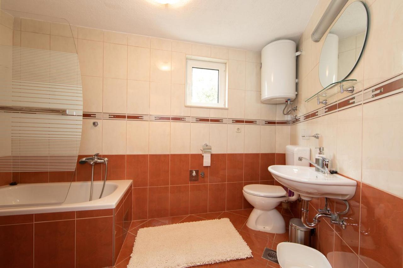 Apartmans Ozrenka Tučepi Extérieur photo