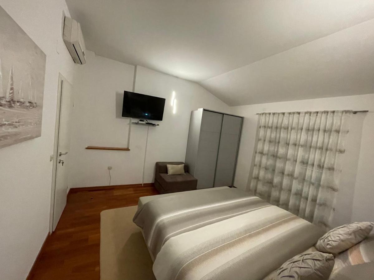 Apartmans Ozrenka Tučepi Extérieur photo