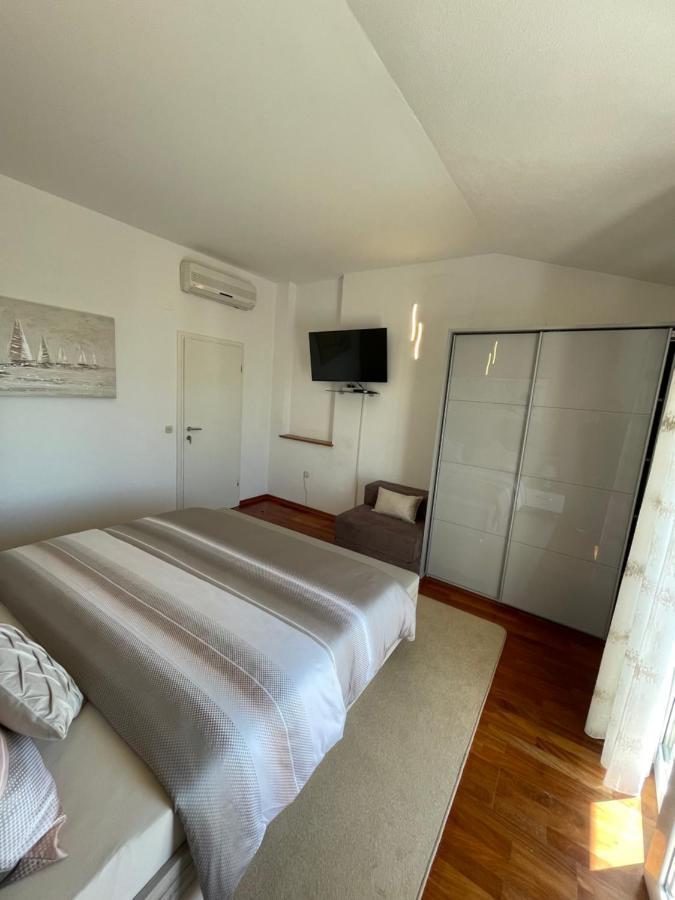 Apartmans Ozrenka Tučepi Extérieur photo