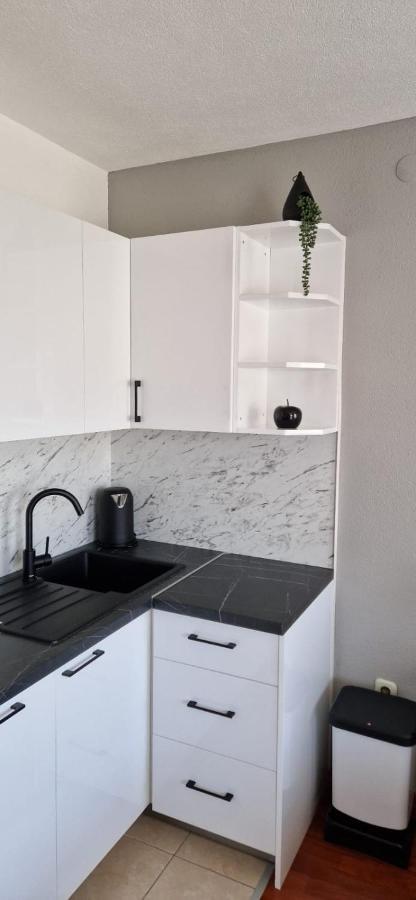 Apartmans Ozrenka Tučepi Extérieur photo