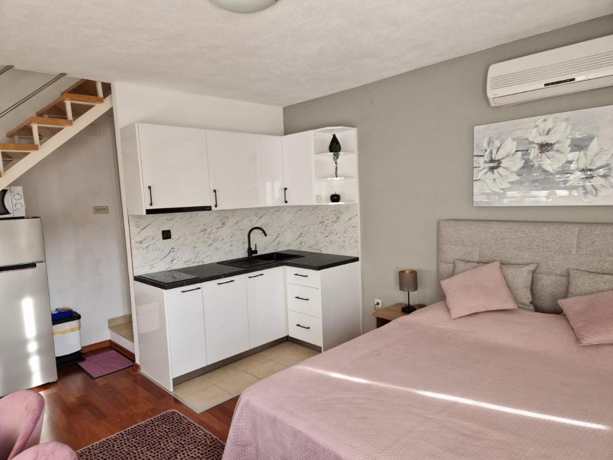 Apartmans Ozrenka Tučepi Extérieur photo