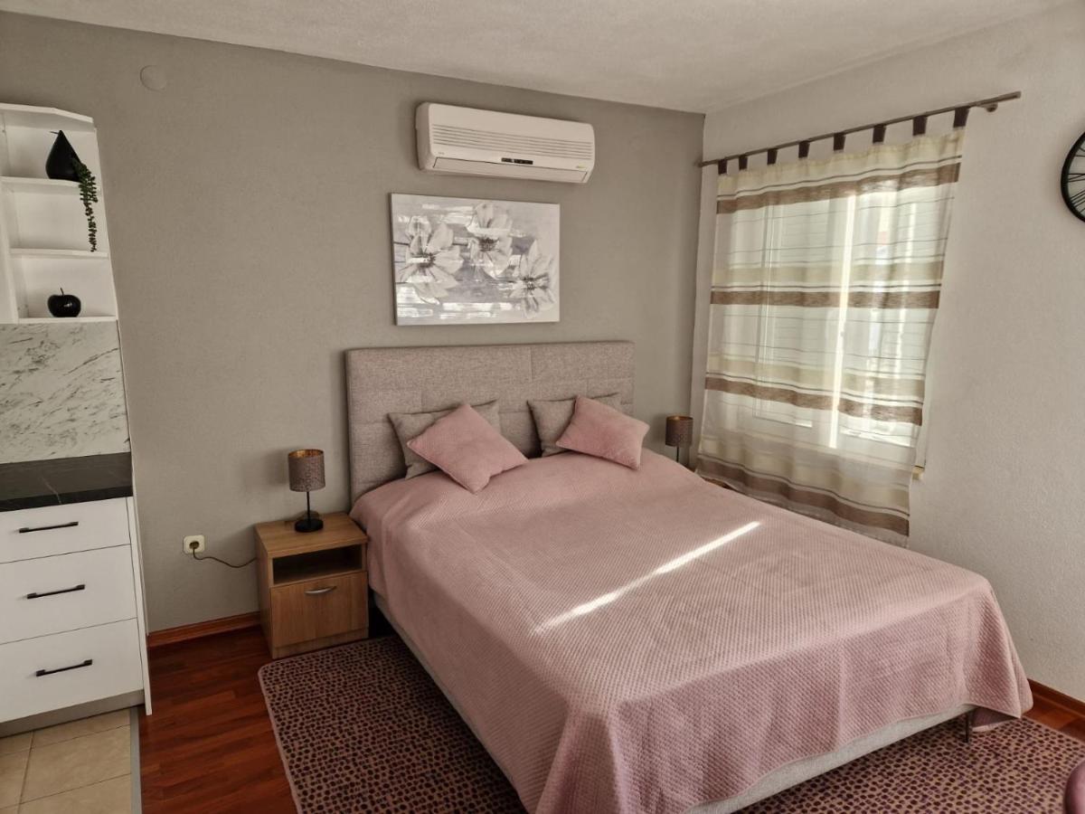 Apartmans Ozrenka Tučepi Extérieur photo